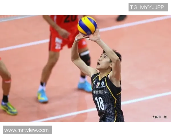 上海足球队强势领跑挑战赛积分榜95分稳居第一 上海足球队强势领跑挑战赛积分榜95分稳居第一